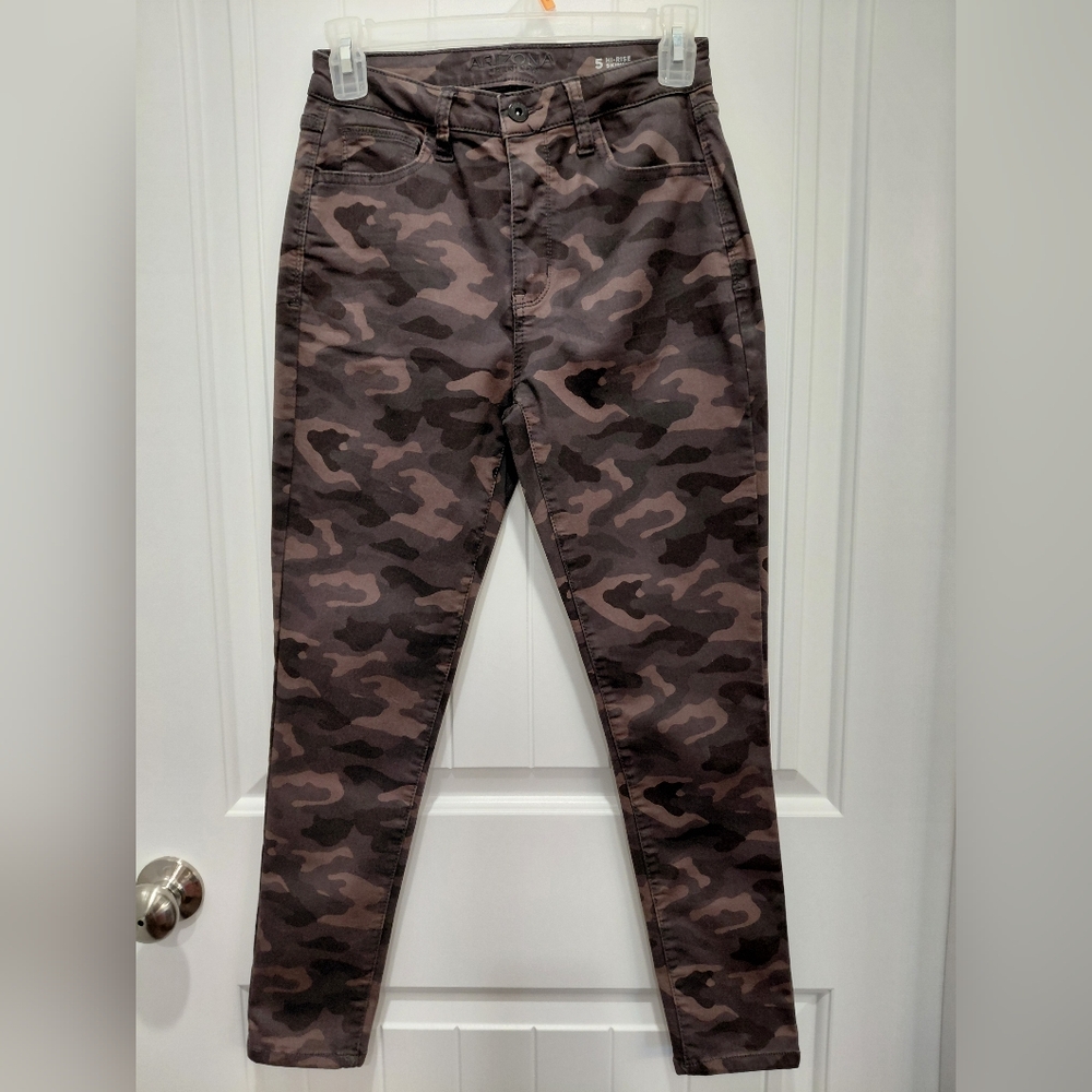 Arizona Jean Company Women’s Skinny Camo Jeans - Brown/Olive #0611